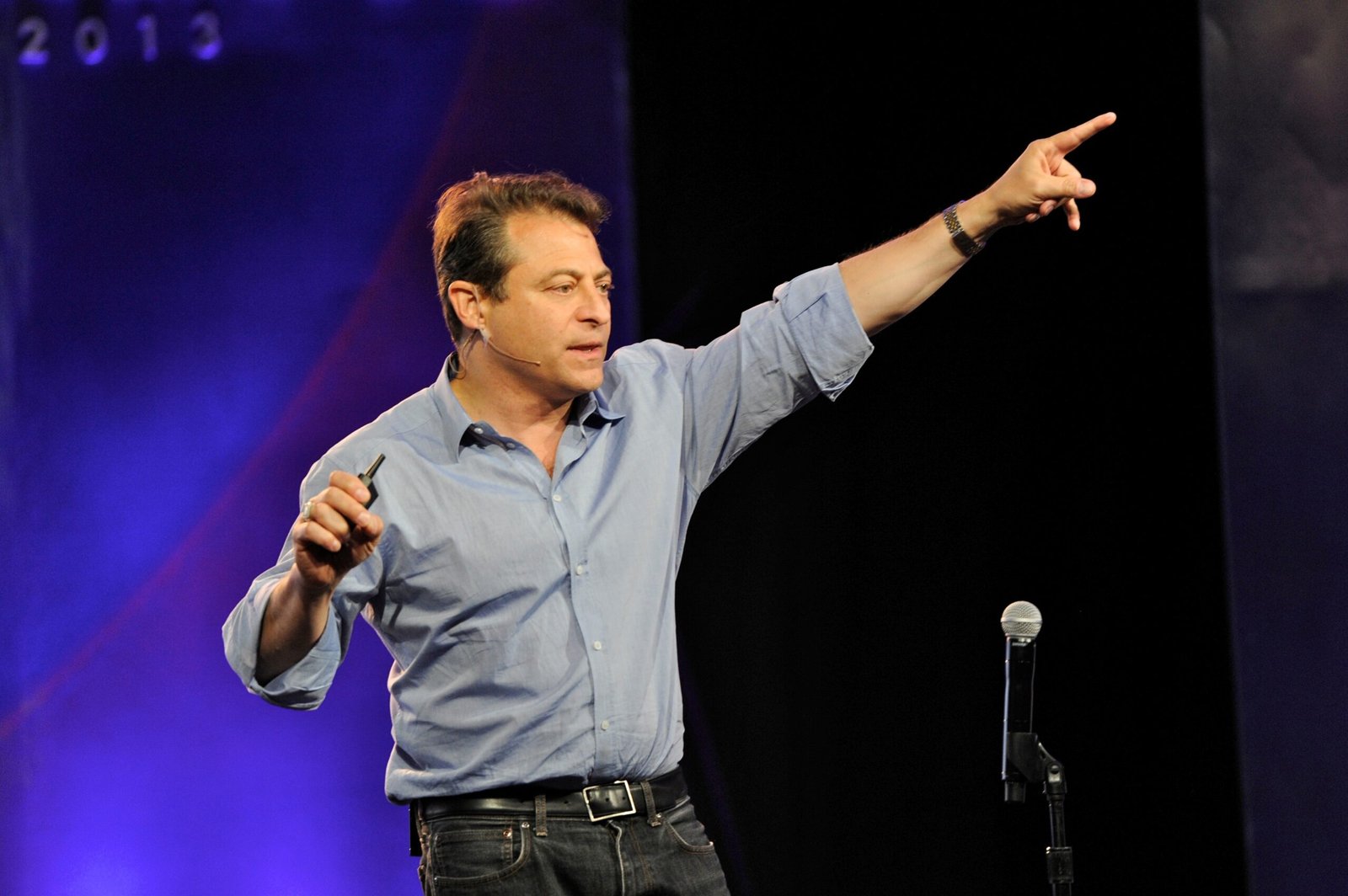 Peter Diamandis speaking at an XPRIZE event in 2013.